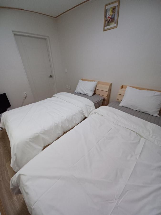 J&J Guesthouse Jeonju Eksteriør bilde